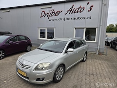 Toyota Avensis Wagon - 1.8 VVTi Luna Business
