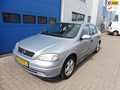 Opel Astra - 1.6-16V Diamond