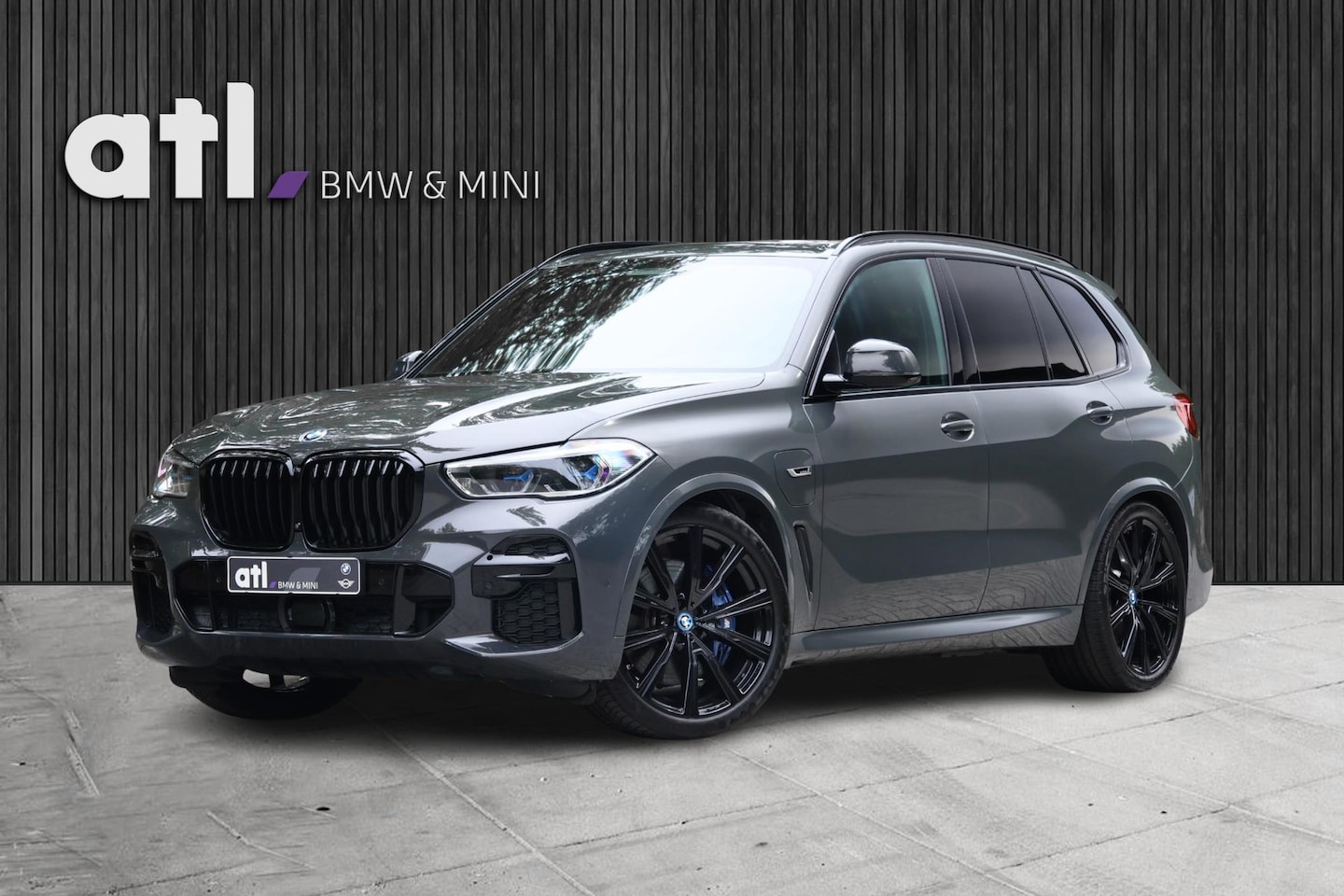 BMW X5 - xDrive45e High Executive M-Sport | 22"| Pano | HUD | Driving assistant Pro | Laser | 360 | - AutoWereld.nl