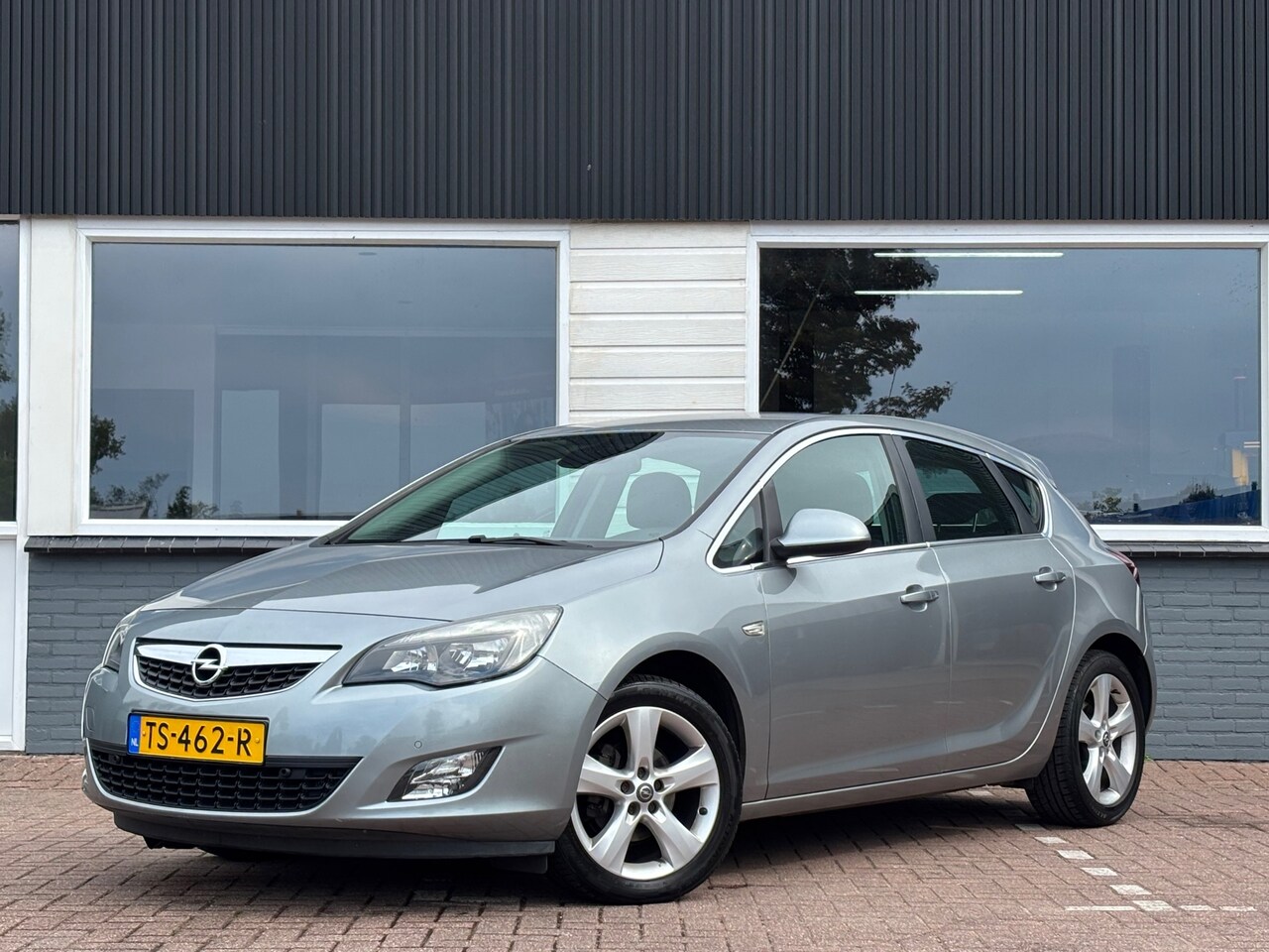 Opel Astra - 1.4 Turbo Sport / Sensoren / Cruise / LMW / - AutoWereld.nl