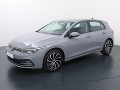 Volkswagen Golf - 1.0 TSI Life Business | 110 PK | Achteruitrijcamera | Adaptive cruise control | LED verlic