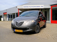 Lancia Y(psilon) - Ypsilon 0.9 TwinAir 30th Anniversary Airco|LMV|41.469km