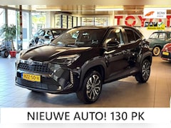Toyota Yaris Cross - 1.5 Hybrid 130 Dynamic NIEUW stuur/stoel verwarming