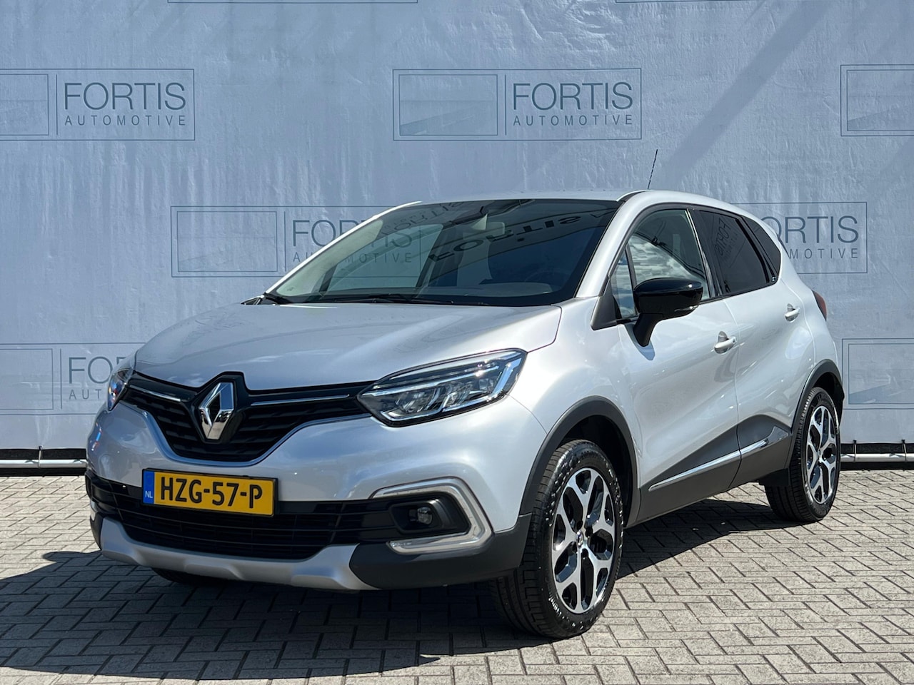 Renault Captur - TCe 150 EDC Intens PDC | NAVI | LMV | - AutoWereld.nl