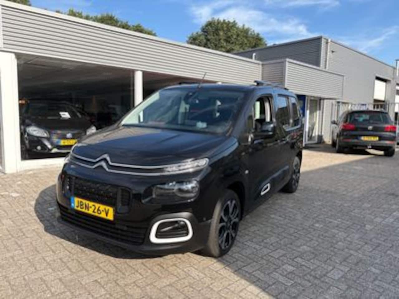 Citroën Berlingo - 1.2 PureTech Shine 1.2 PureTech Shine - AutoWereld.nl
