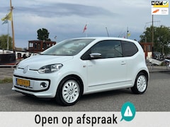 Volkswagen Up! - 1.0 high up 75PK NAVI AIRCO