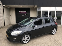 Toyota Auris - 1.8 Full Hybrid Dynamic / NAVI / CAMERA / ALU / DEALER SERVICED
