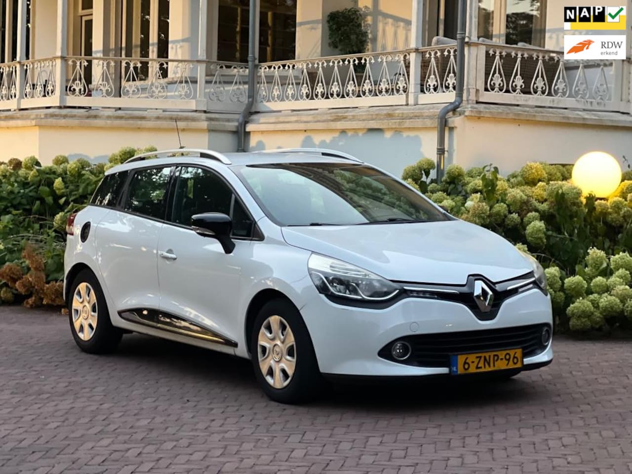 Renault Clio Estate - 1.5 dCi ECO Dynamique 1.5 dCi ECO Dynamique - AutoWereld.nl