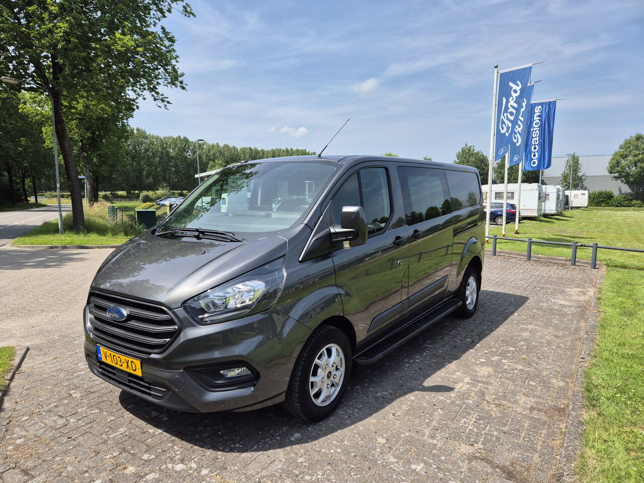 Ford Transit Custom - 130pk L2H1 DC L+R schuifdeur Camera Trekhaak lmv sidebars pdc - AutoWereld.nl