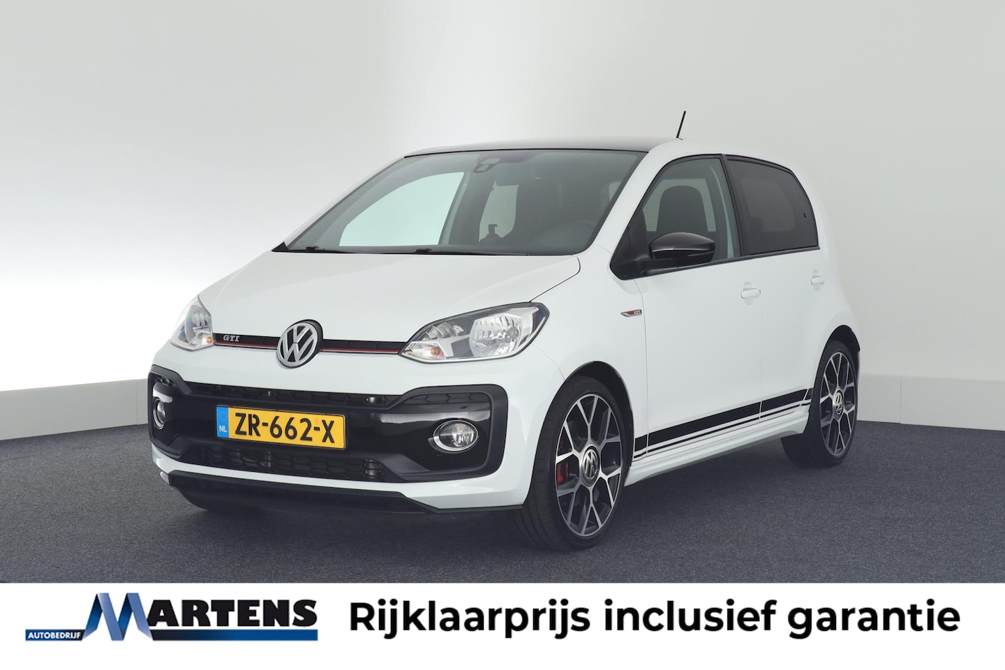 Volkswagen Up! - 1.0 TSI 116pk GTI Stoelverwarming Maps&More Parkeersensoren Climate Control - AutoWereld.nl