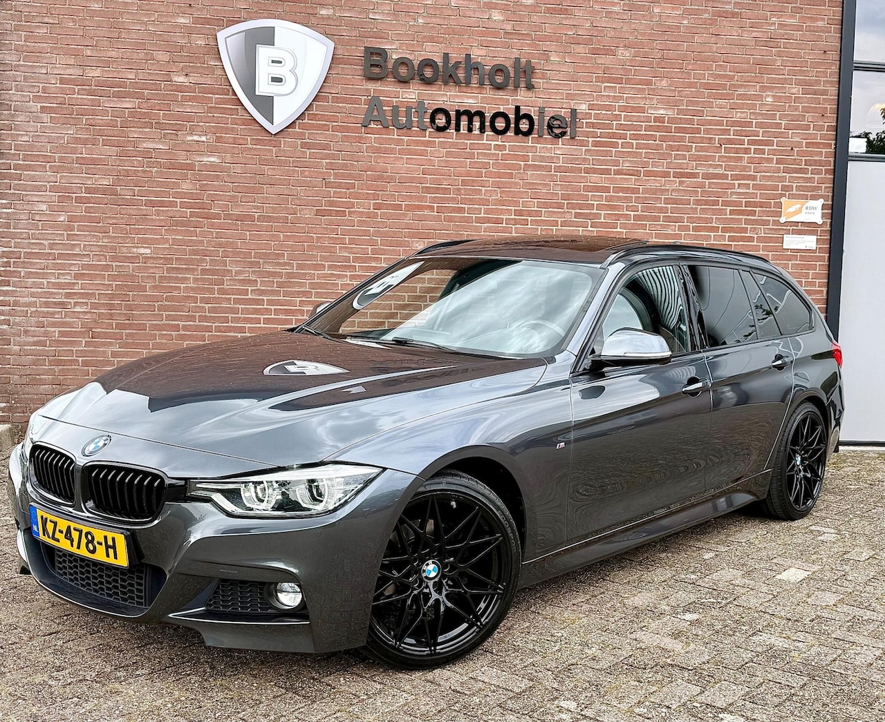 BMW 3-serie Touring - 320i M Sport 320i M-Sport, Panorama (NL-auto NAP) - AutoWereld.nl