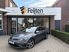 Volkswagen Golf - R-LINE