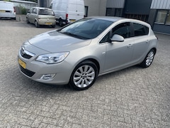 Opel Astra - 1.6 Cosmo AUTOMAAT