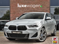 BMW X2 - xDrive25e M-Sport Pano M-zetels HUD Camera El-klep 19inch
