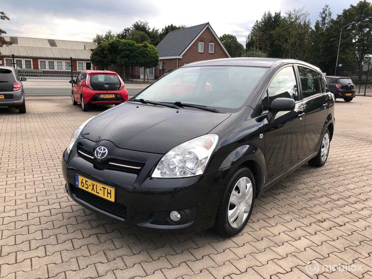 Toyota Corolla Verso - 1.8 VVT-i Executive Airco Ecc Trh Ell Pak - AutoWereld.nl