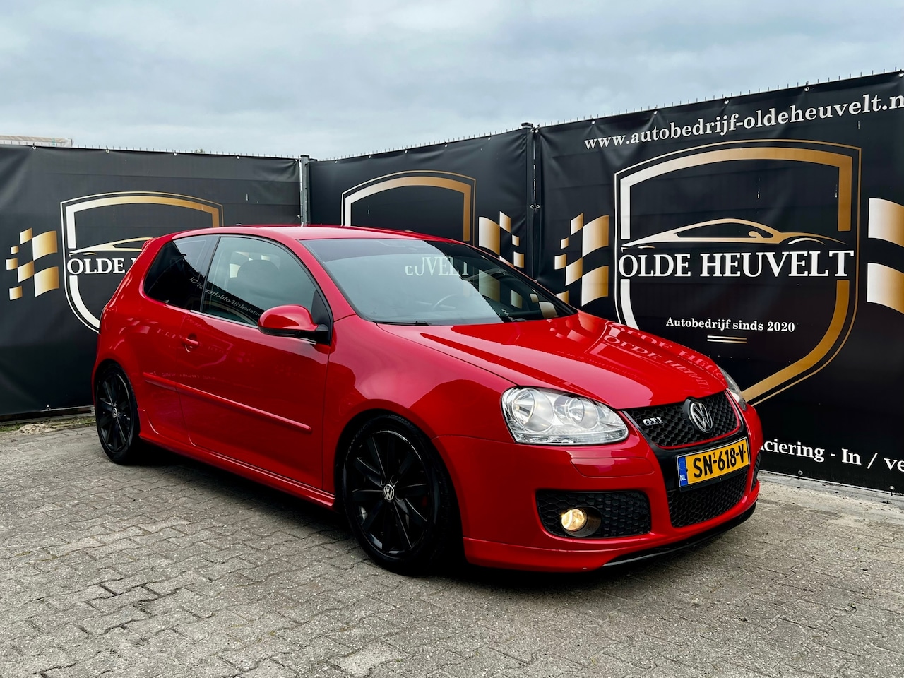 Volkswagen Golf - 5 GTI | 250pk | verlaagd | Stage 1 - AutoWereld.nl