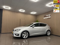 SEAT Leon - 1.4 EcoTSI FR Connect * NL Auto / Camera / Navigatie / Trekhaak