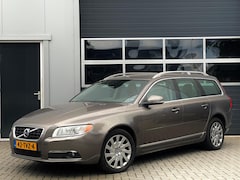 Volvo V70 - 1.6 T4 180pk Limited Edition | Leder | Xenon | Camera | Stoelverwarming | Trekhaak