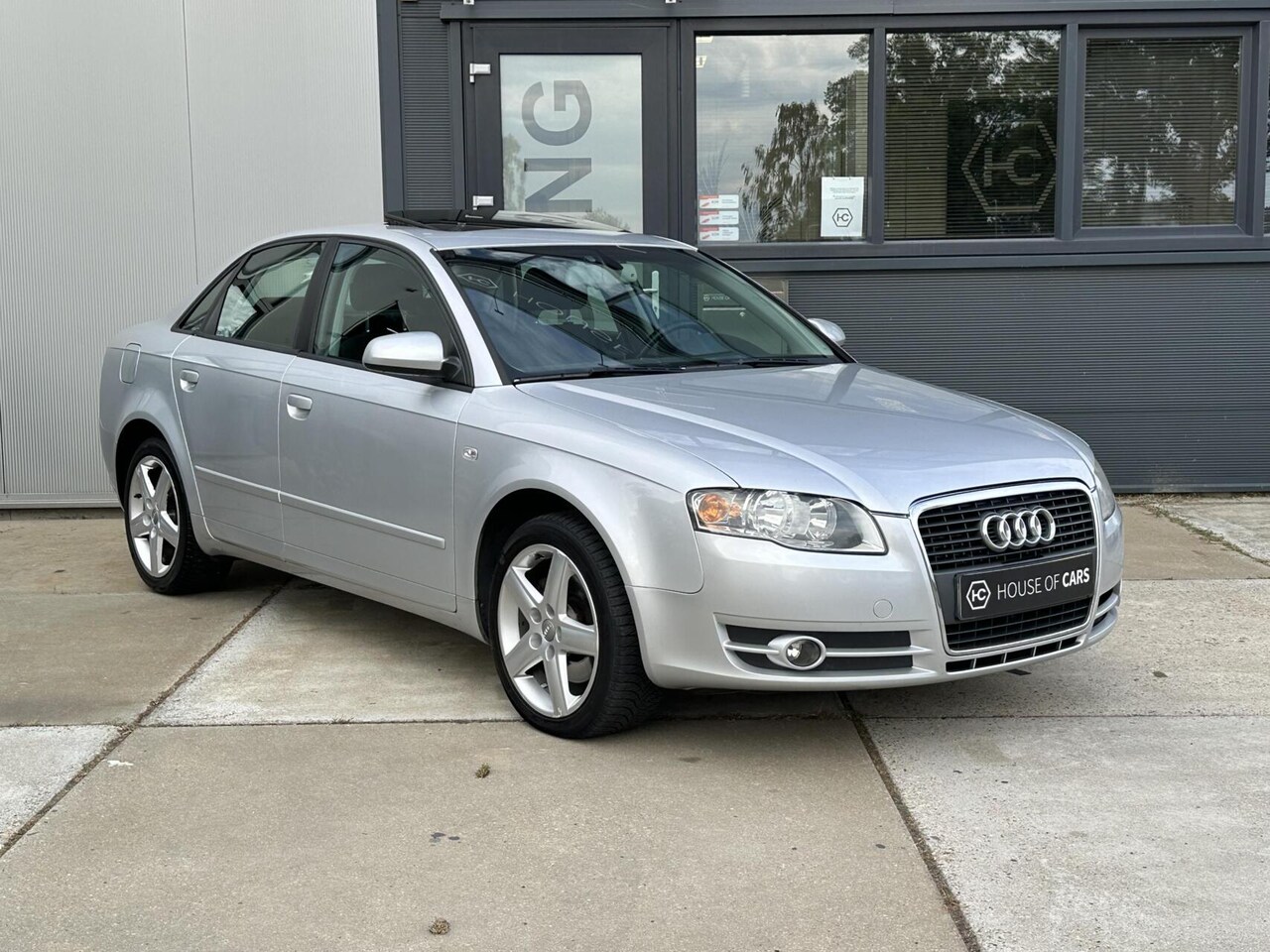 Audi A4 Limousine - 1.8 Turbo Clima Cruise Youngtimer NAP - AutoWereld.nl