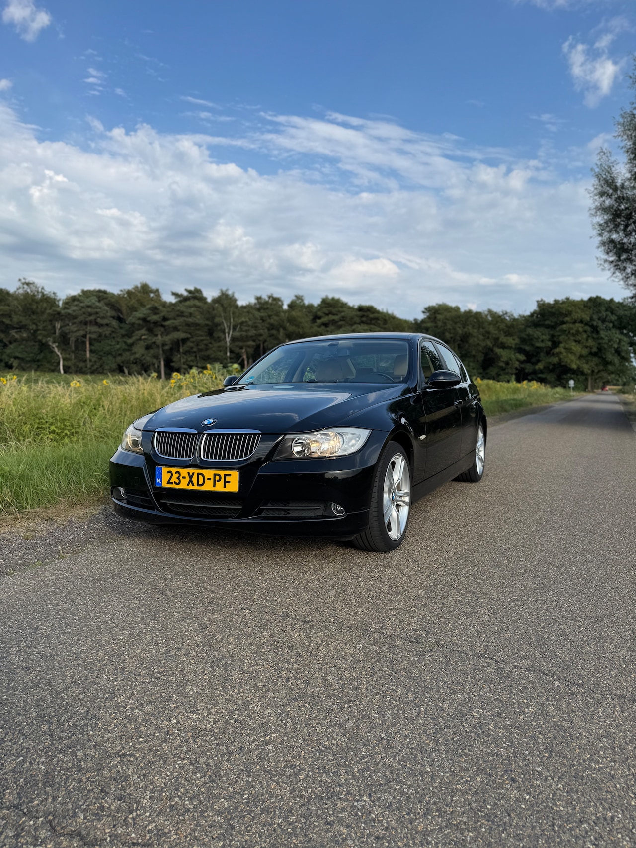 BMW 3-serie - 325i Focal speakers - leer - specialist onderhouden - AutoWereld.nl