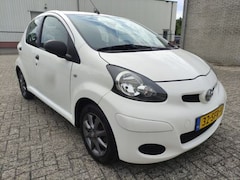 Toyota Aygo - 1.0 12v VVT-i Now, Airco, 5 deurs, NL auto