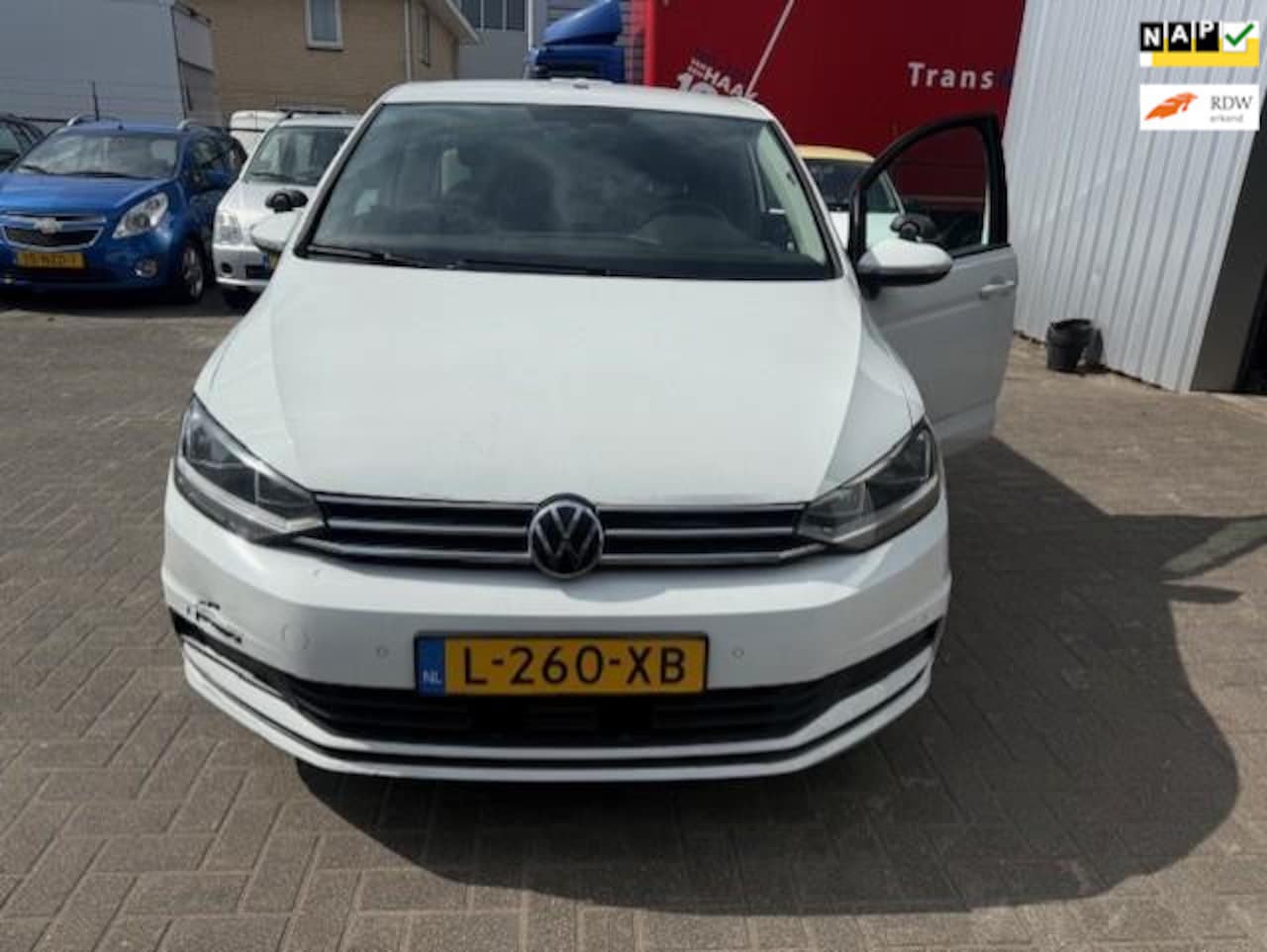Volkswagen Touran - 2.0 TDI Comfortline tik in de motor - AutoWereld.nl
