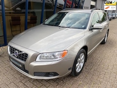 Volvo V70 - 2.0 Momentum H.LEER / XENON / PDC / TREKHAAK