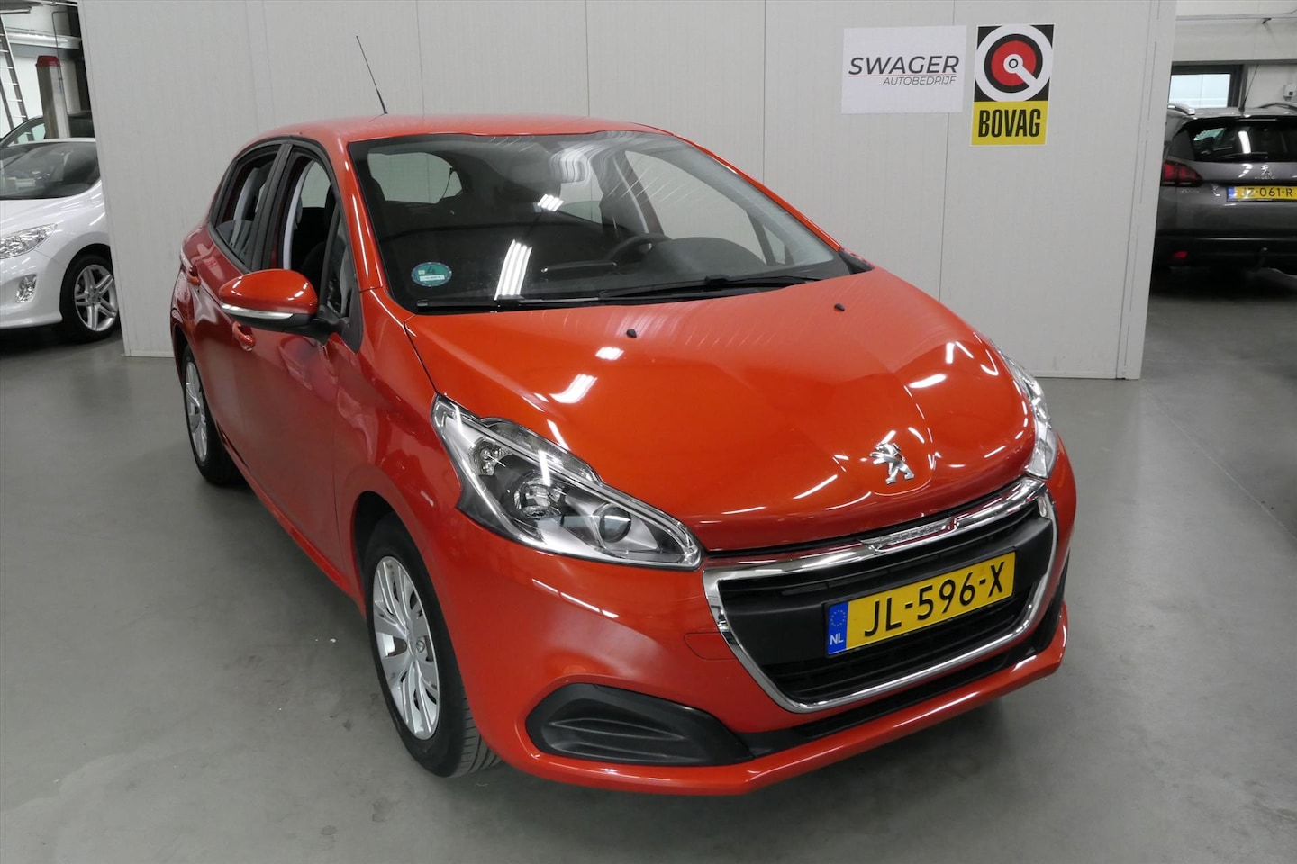 Peugeot 208 - 1.2 Puretech 82pk 5D Active (Goed Onderhouden) - AutoWereld.nl