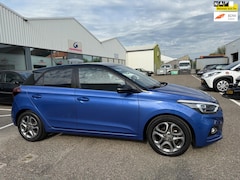 Hyundai i20 - 1.2 Premium | CARPLAY | PARKEERSENSOREN | CRUISE CONTROL | CAMERA | DEALER ONDERHOUDEN | A