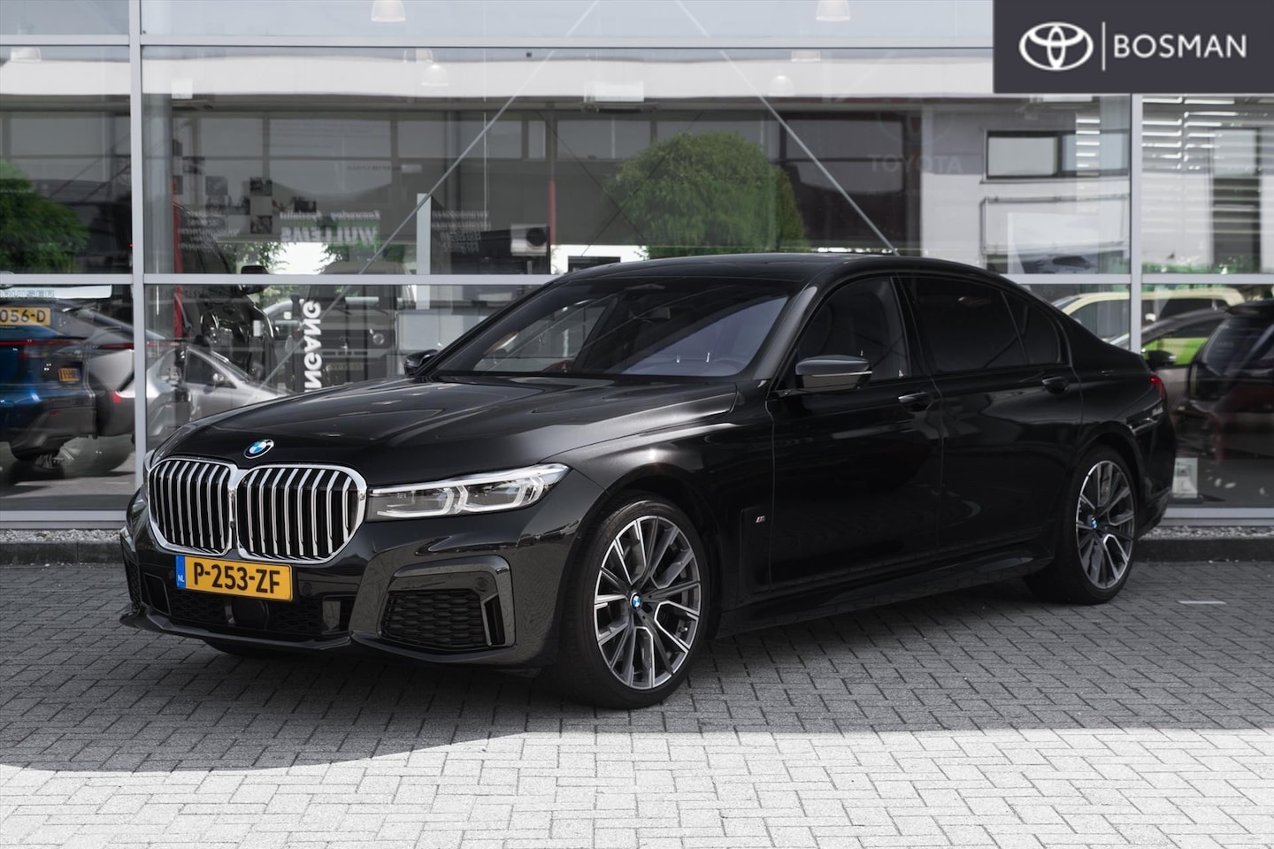 BMW 7-serie - (g12) 750Li 530pk xDrive High Executive - AutoWereld.nl
