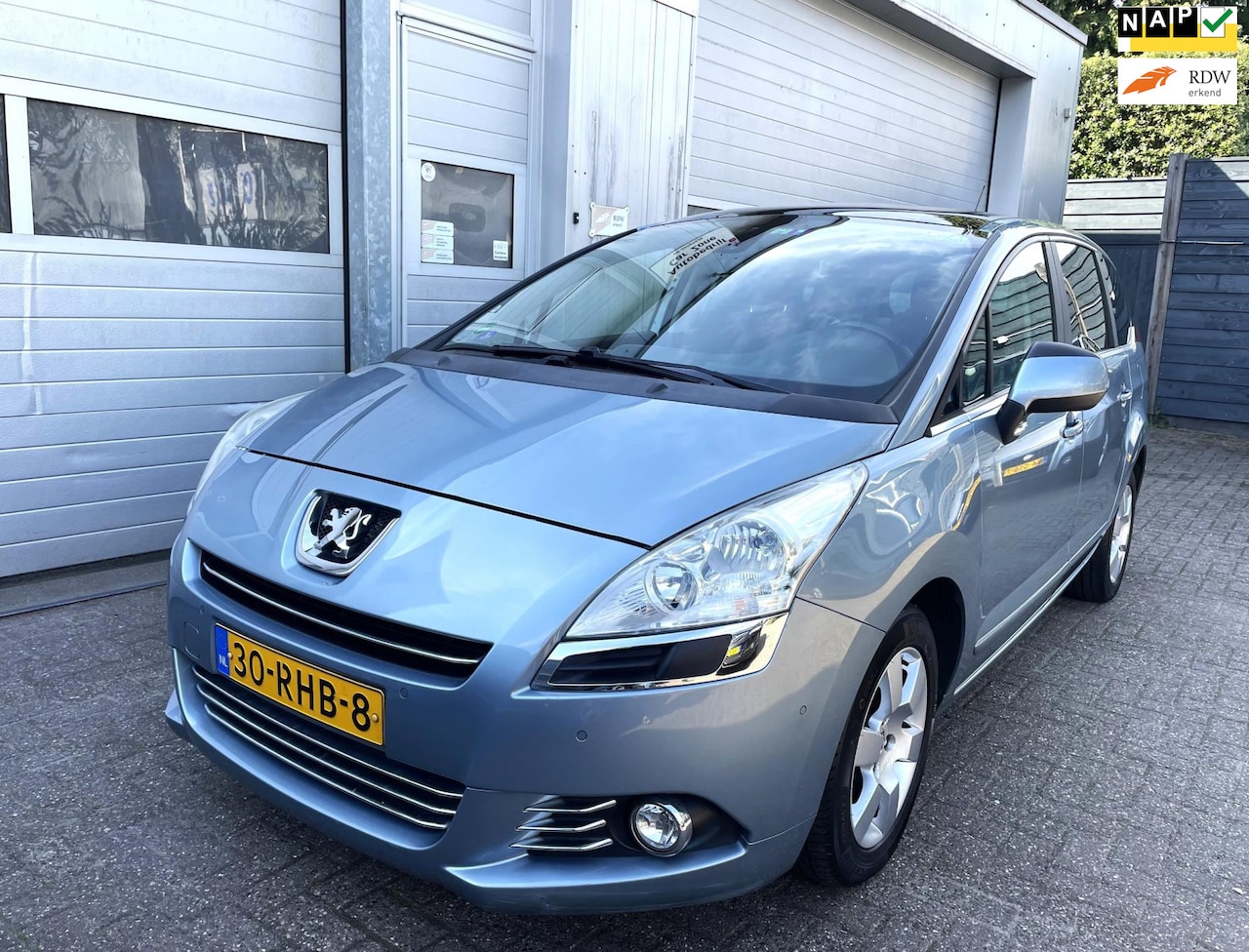 Peugeot 5008 - 1.6 THP 7p.-Panorama-Navi-Clima-Cruise-Trekhaak - AutoWereld.nl