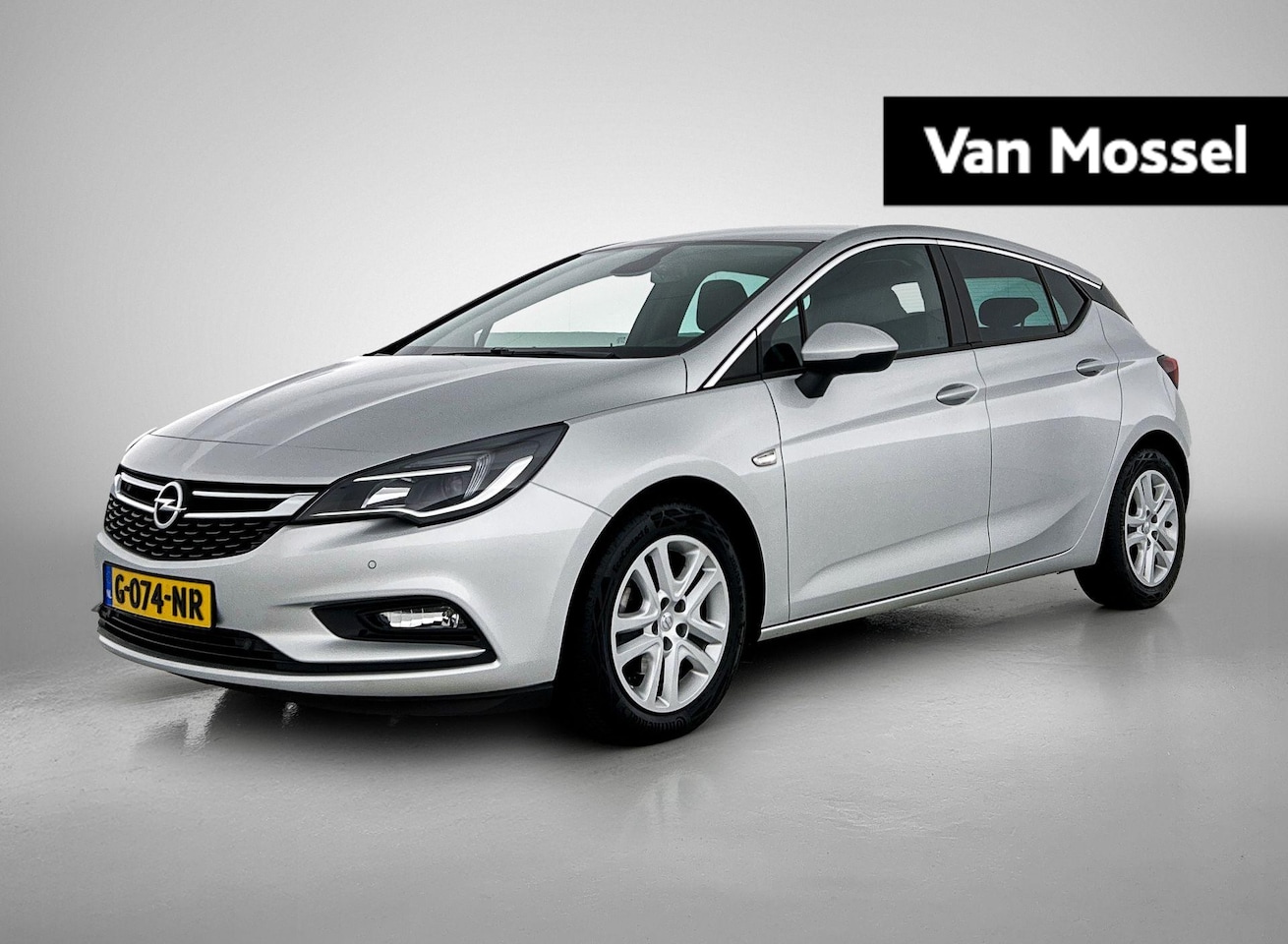 Opel Astra - 1.4 Turbo Online Edition | 150pk | Navigatie | Camera | 41.000km! | Dealer Onderhouden | N - AutoWereld.nl