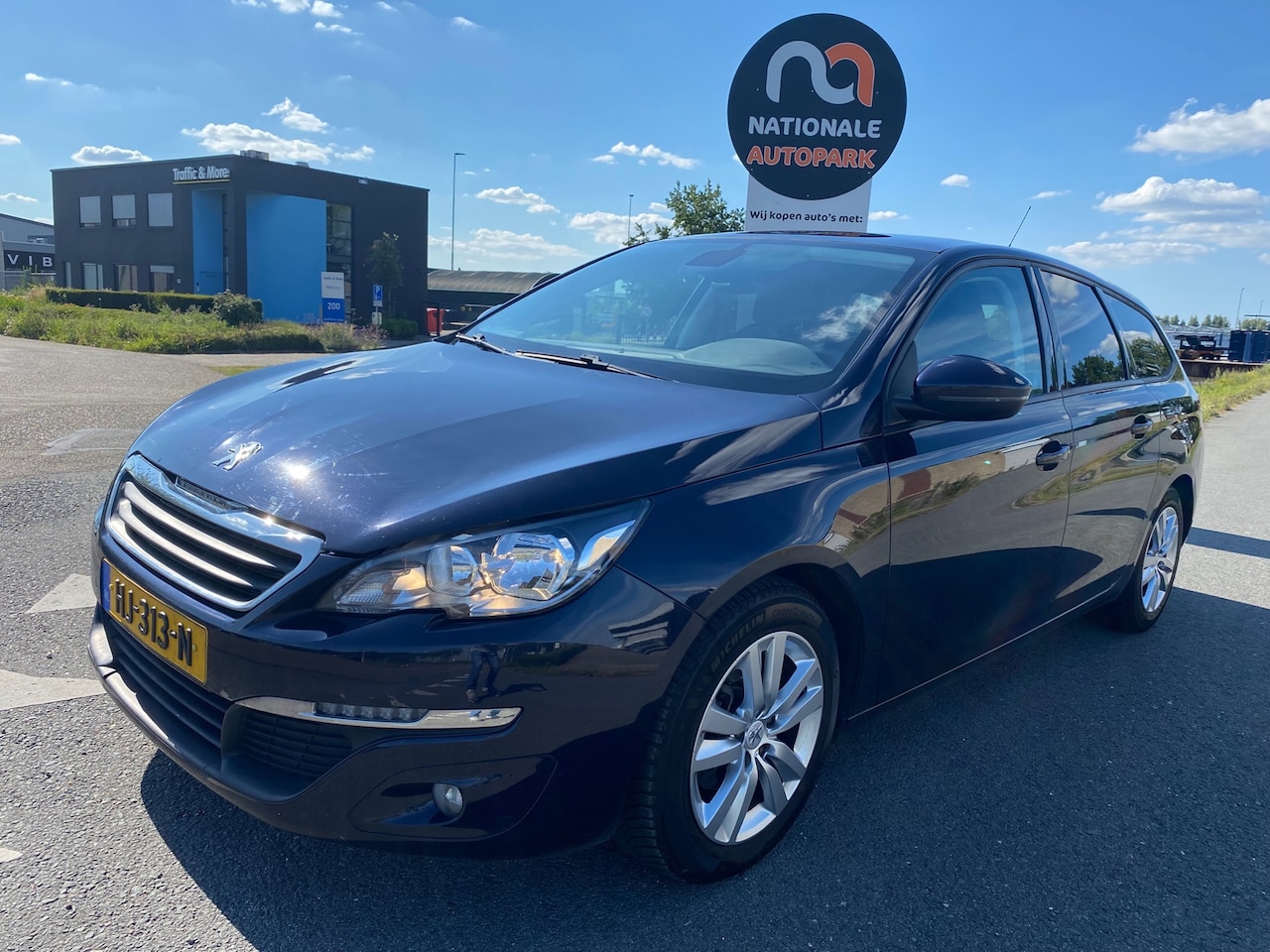 Peugeot 308 SW - 2015 * 1.6 BlueHDI Blue Lease Executive Pack * LED * LMV * - AutoWereld.nl