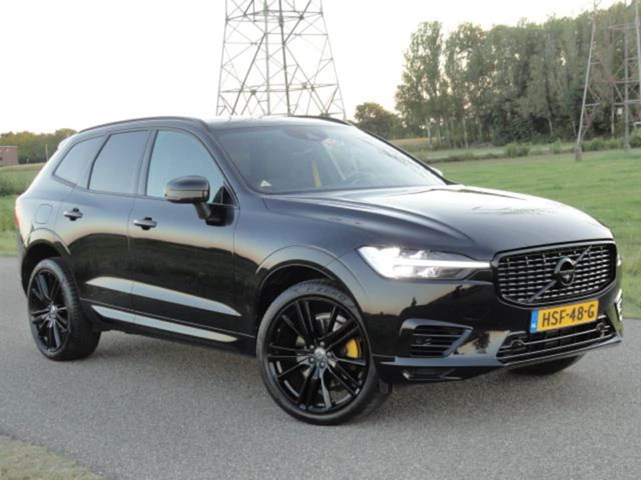 Volvo XC60 - 2.0 B6 AWD Full option ECC I NAVI I LEER I PANO I TREKHAAK - AutoWereld.nl
