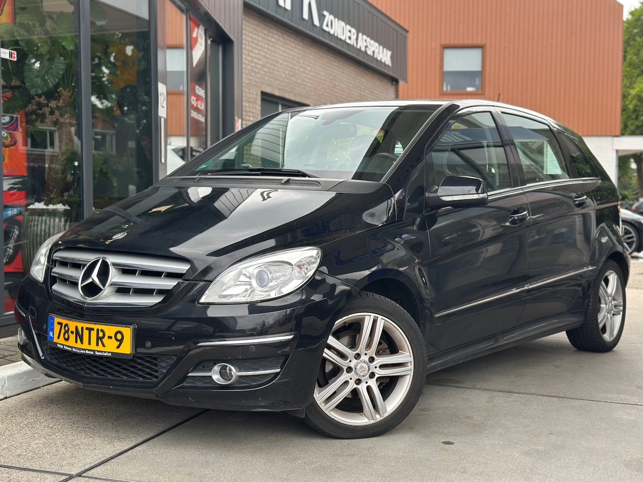 Mercedes-Benz B-klasse - 170 | B170 Automaat | Parkeersensoren | Lage KM - AutoWereld.nl