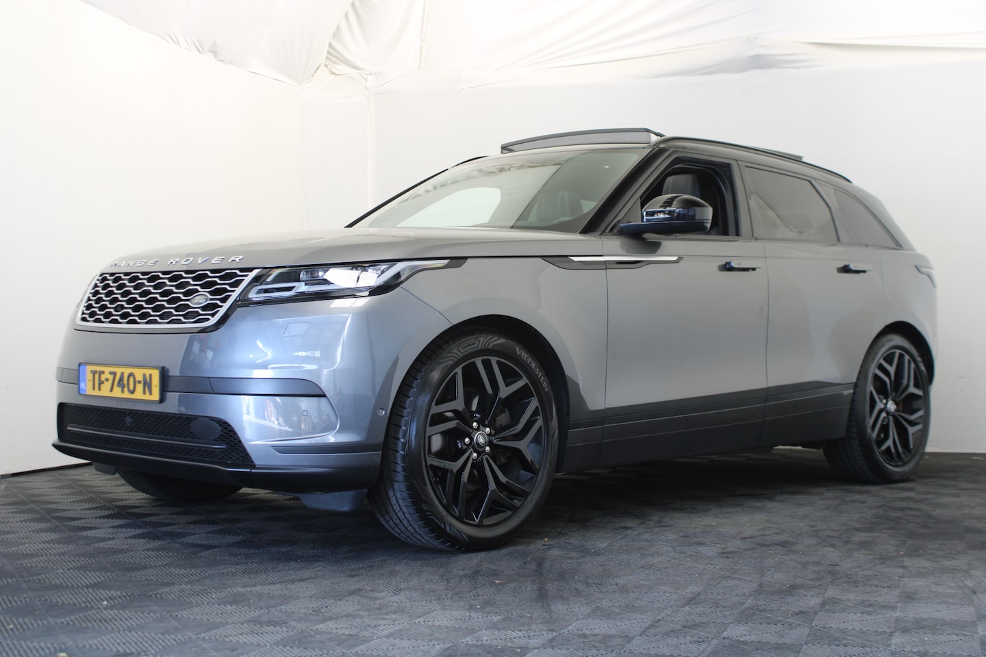 Land Rover Range Rover Velar - 3.0 V6 AWD HSE |Pano|Stoel/stuur verwarming| - AutoWereld.nl