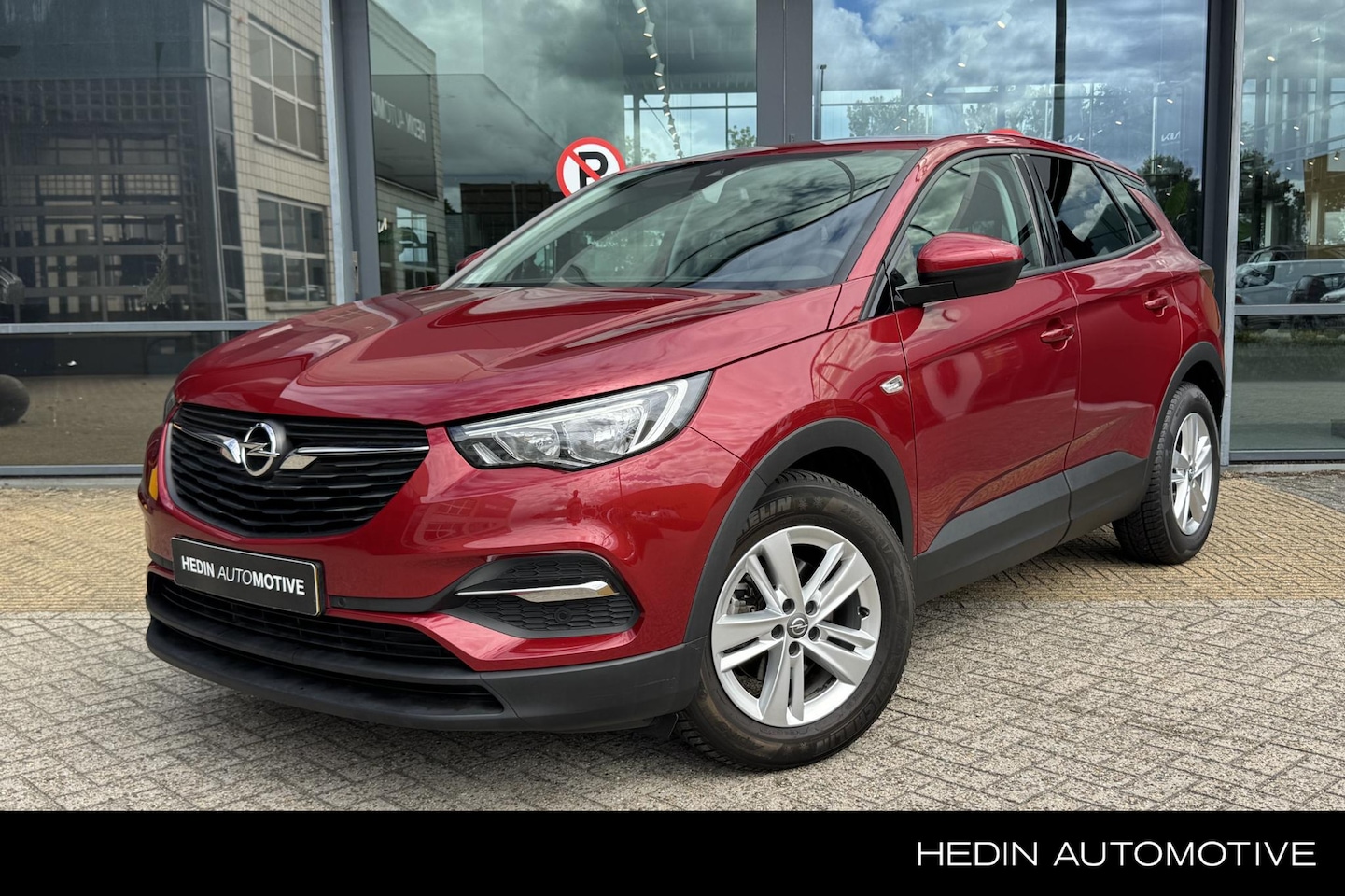 Opel Grandland X - 1.2 Turbo 130PK Business Edition | Navigatie | Airco | Cruise Control | Half Leder | Apple - AutoWereld.nl
