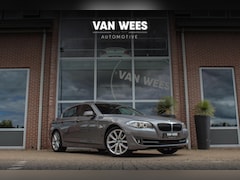 BMW 5-serie - 523i F10 Executive Sedan | 204 pk | Dakraam | M-sportstuur | 19 inch | Navi | Xenon | 6 ci