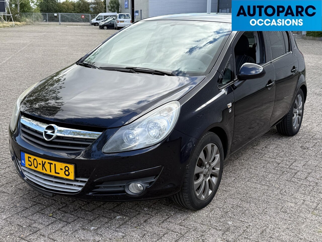Opel Corsa - 1.2-16V '111' Edition 1.2-16V '111' Edition , AIRCO, CRUISE CONTROLE, ZEER GOED ONDERHOUDEN, RIJDT SUPER - AutoWereld.nl