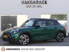 MINI John Cooper Works - 1.5 Cooper | Panoramadak | Head-up display | ACC | Achteruitrijcamera | Apple-/Android Car