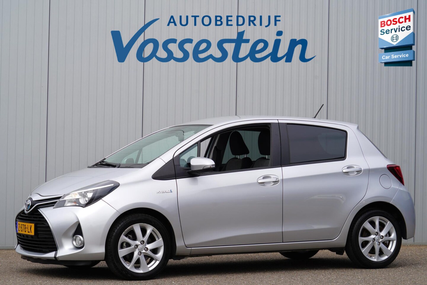 Toyota Yaris - 1.5 Hybrid Dynamic / Camera / Navigatie / Privacy glas / Clima / 75dkm! - AutoWereld.nl
