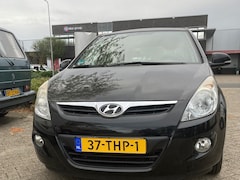 Hyundai i20 - 1.2i i-Motion Nette goede auto, met airconditioning