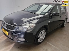 Kia Cee'd - 1.6 CRDi X-ecutive GARANTIE UNIEKE KM SUPER NETTE AUTO