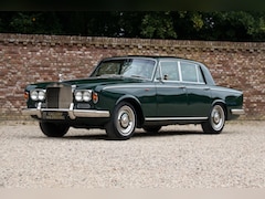 Rolls-Royce Silver Shadow - Saloon "Chippendale dash" Restored and rebuilt condition, Offered in British Racing Green