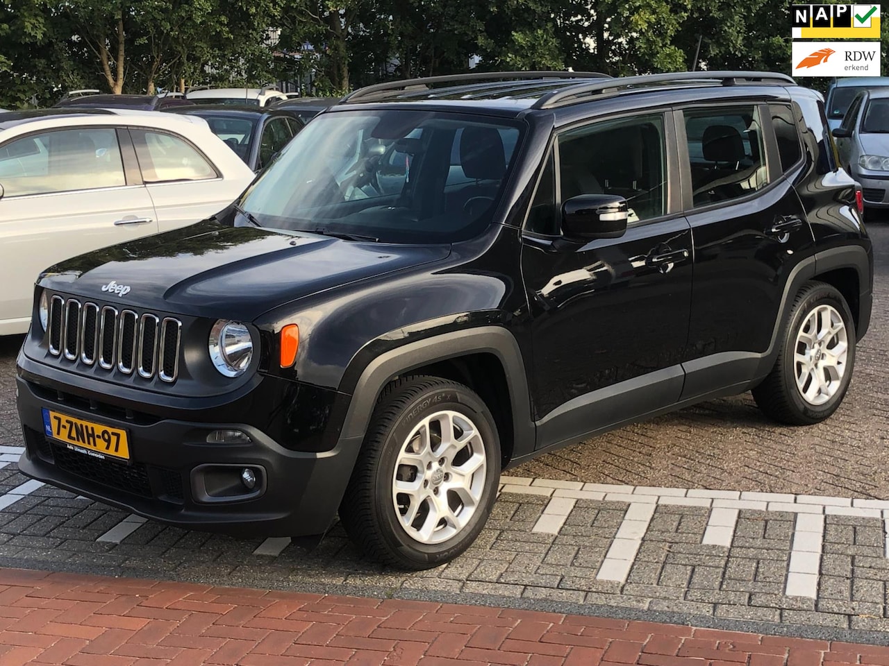 Jeep Renegade - 1.4 MultiAir Latitude /ZEER NETTE STAAT/ - AutoWereld.nl