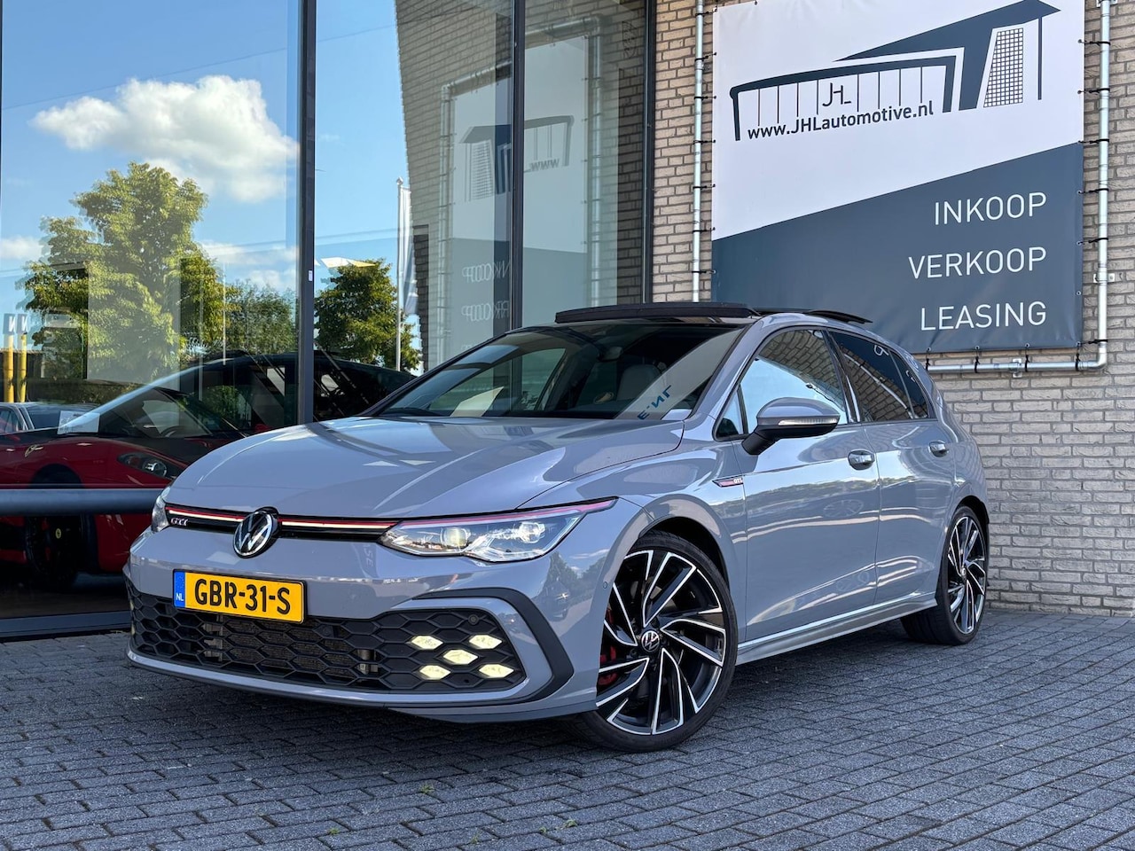 Volkswagen Golf - GTI*PANO*LEDER*STOEL VERKOELING*H/K*HAAK*ACC*CAM* - AutoWereld.nl