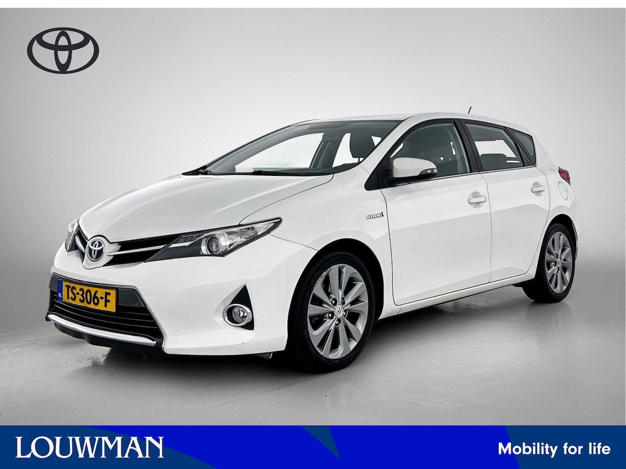 Toyota Auris - 1.8 Hybrid Executive Limited | Climate control | Cruise control | Parkeersensoren | Camera - AutoWereld.nl