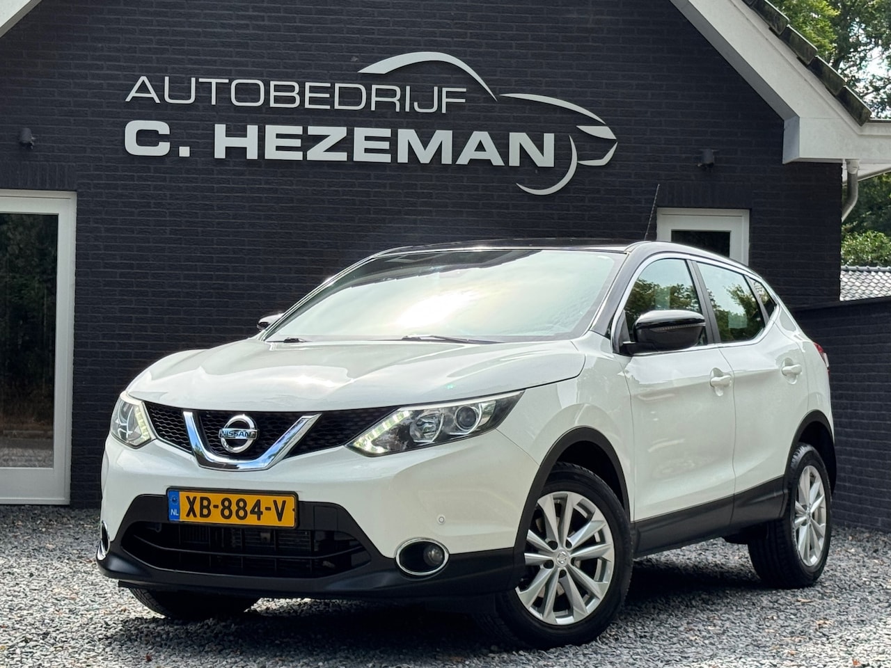 Nissan Qashqai - 1.2 Acenta Automaat Navigatie Cruise Climate Control Leder - AutoWereld.nl