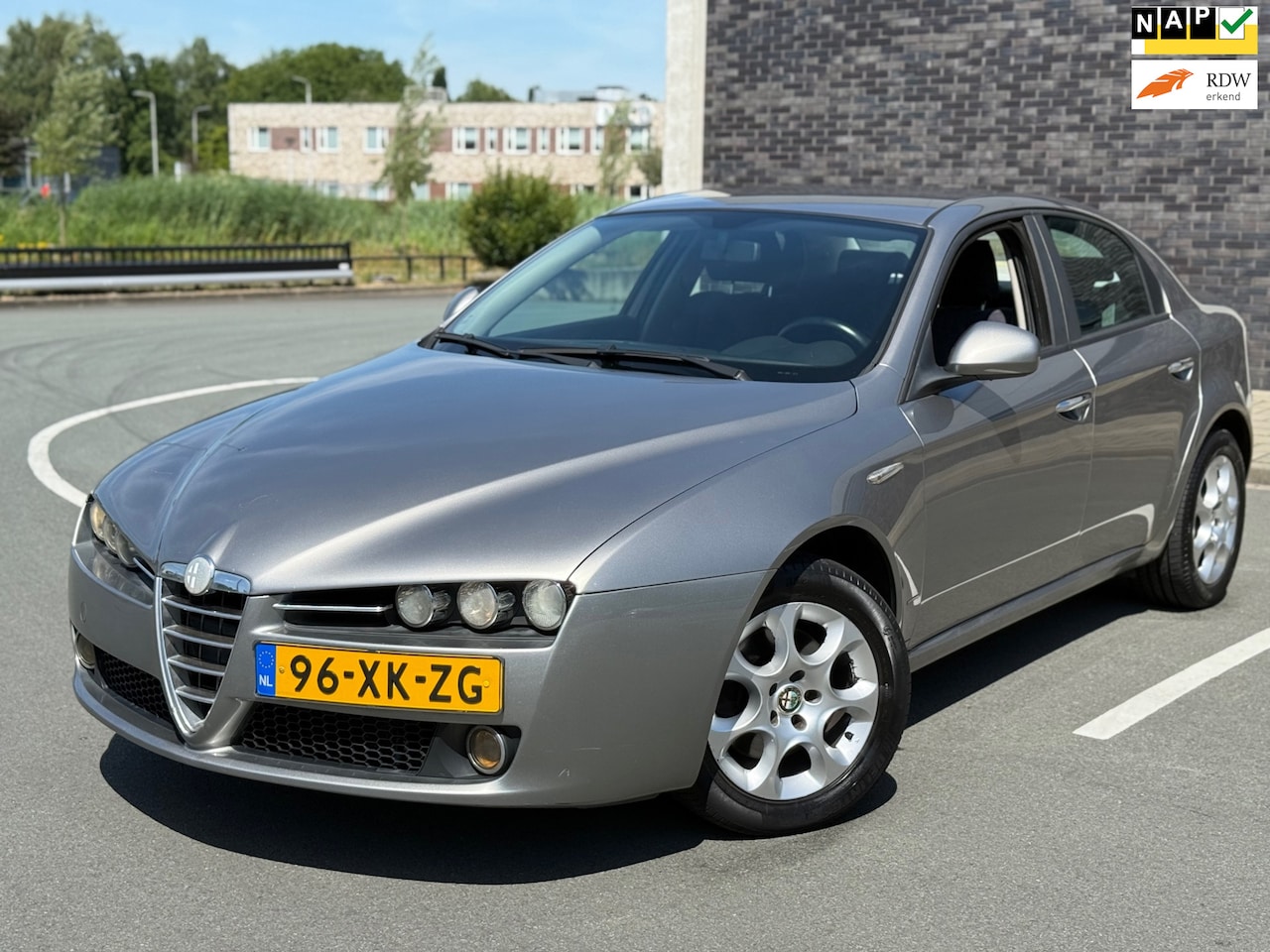 Alfa Romeo 159 - 1.8 mpi Business // CLIMATE // MULTIMEDIA // RIJD SCHAKELT GOED - AutoWereld.nl