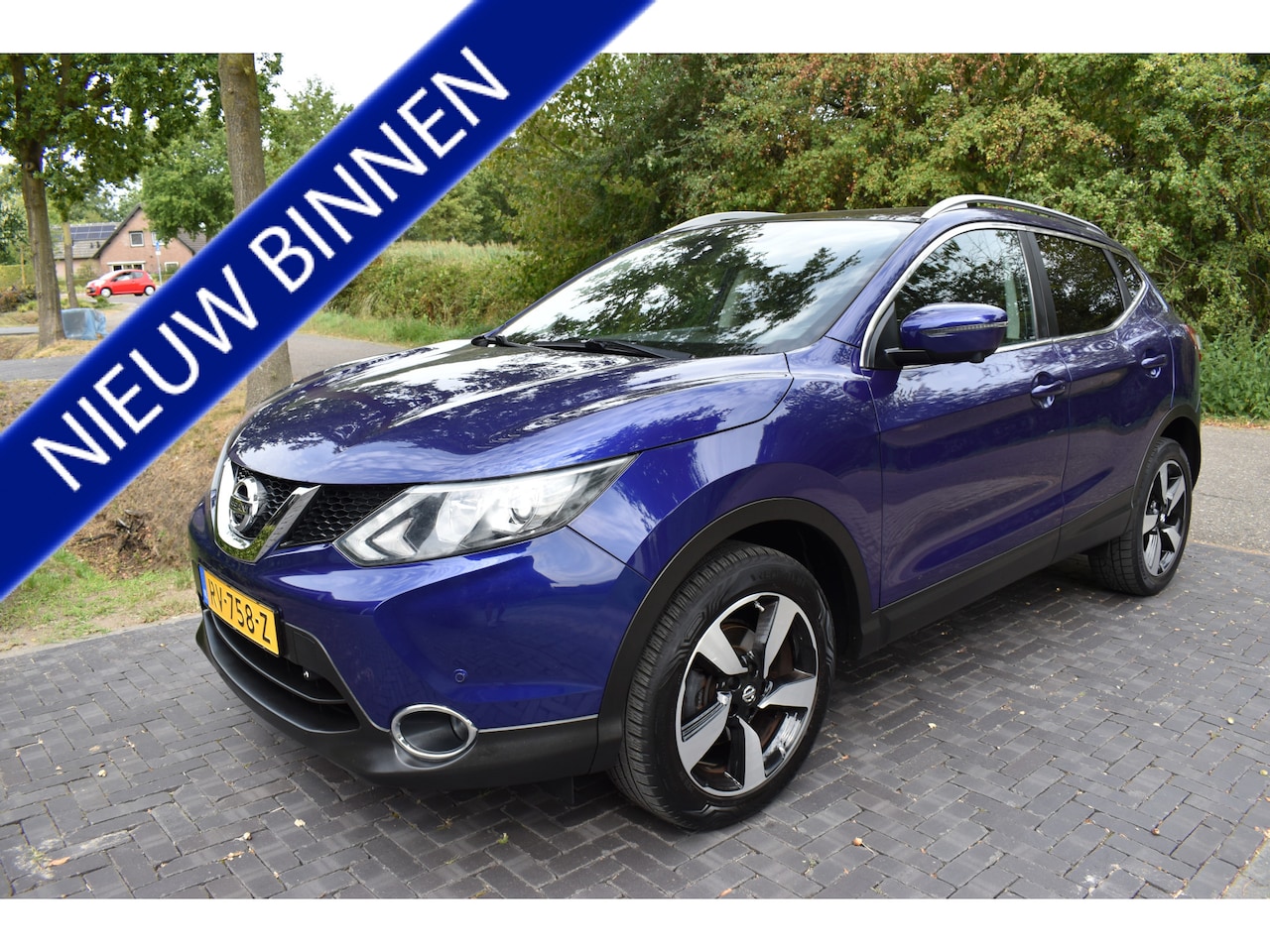 Nissan Qashqai - 1.2 Connect Edition PANO NIEUWSTAAT - AutoWereld.nl